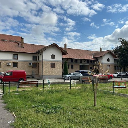 Konde Apartments B Dunajská Streda Εξωτερικό φωτογραφία