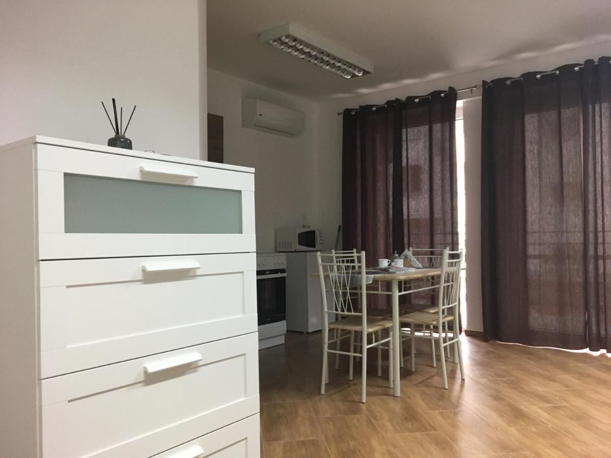 Konde Apartments B Dunajská Streda Εξωτερικό φωτογραφία