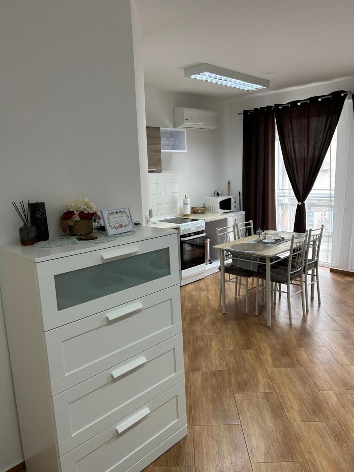 Konde Apartments B Dunajská Streda Εξωτερικό φωτογραφία