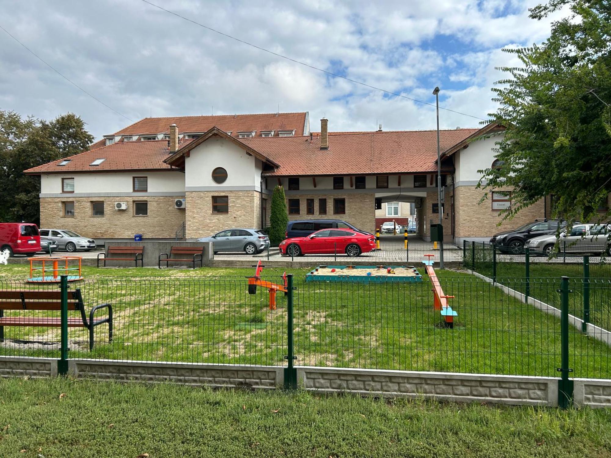 Konde Apartments B Dunajská Streda Εξωτερικό φωτογραφία
